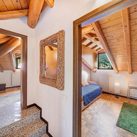 Appartement Mansarda Fra Monte E Lago à Esino Lario Extérieur photo