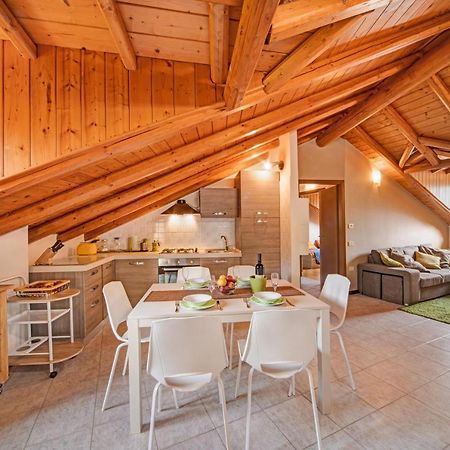 Appartement Mansarda Fra Monte E Lago à Esino Lario Extérieur photo