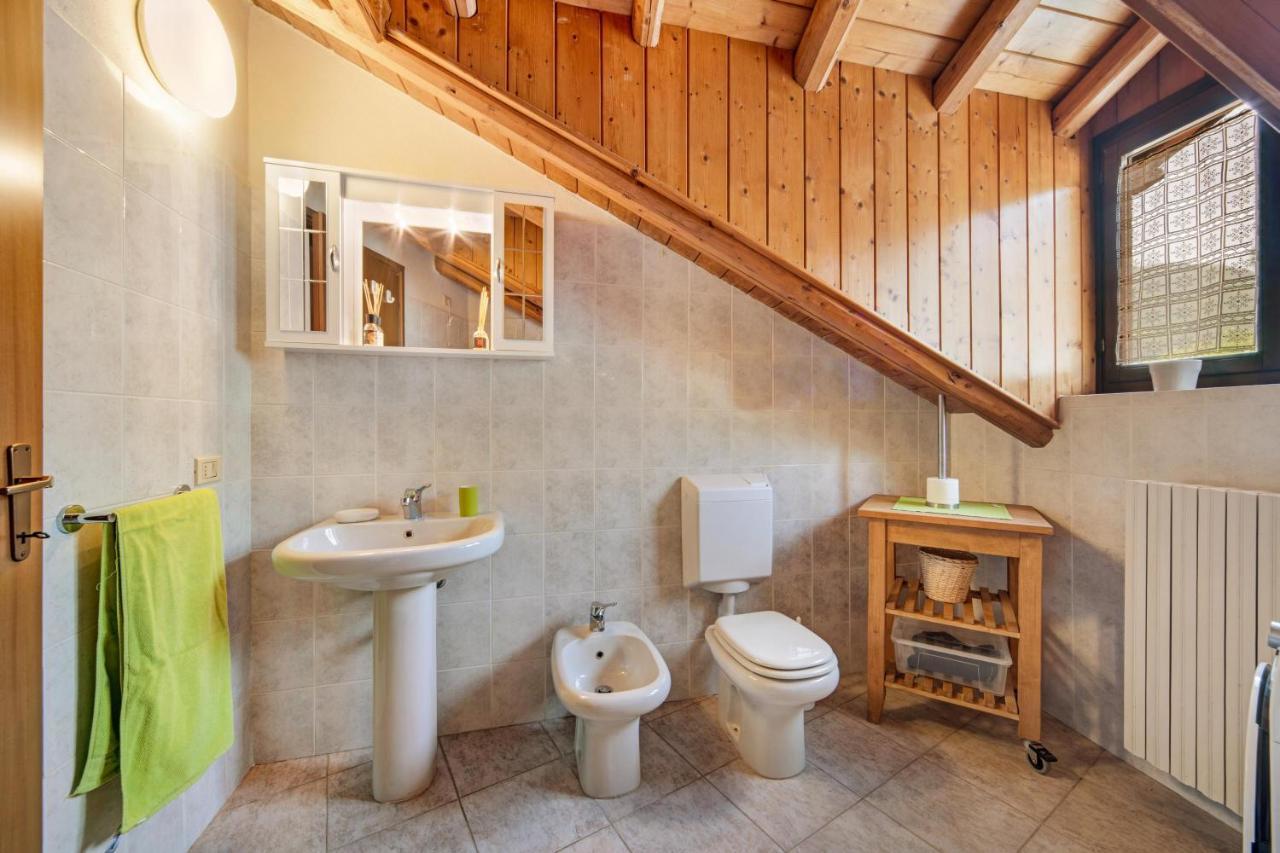 Appartement Mansarda Fra Monte E Lago à Esino Lario Extérieur photo