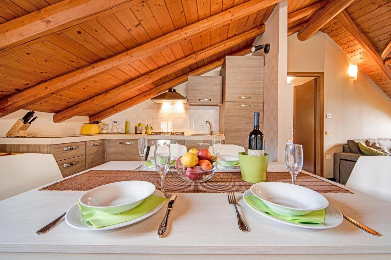 Appartement Mansarda Fra Monte E Lago à Esino Lario Extérieur photo